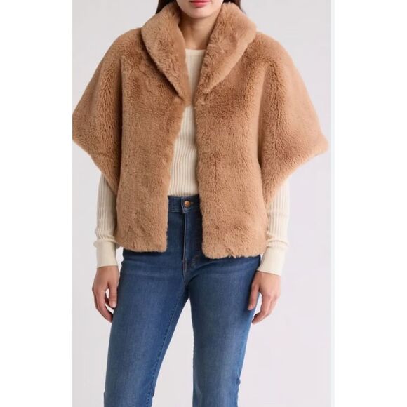 La Fiorentina Faux Fur CapeNWTPoncho Jacket with pocketsCamel OS NWT - Picture 1 of 11